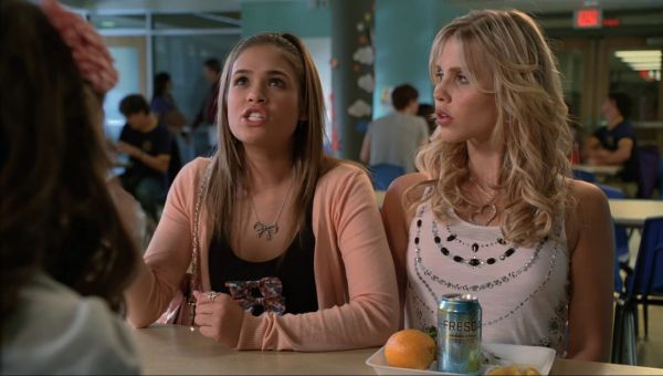 2011-meangirls2-caps0103.jpg