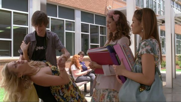 2011-meangirls2-caps0157.jpg