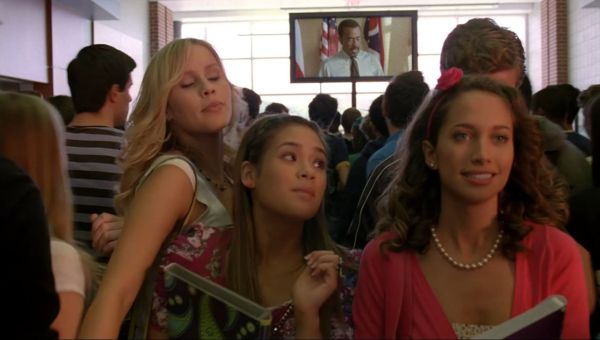 2011-meangirls2-caps0232.jpg