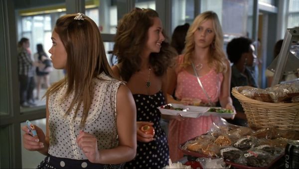 2011-meangirls2-caps0297.jpg