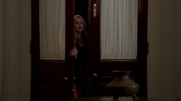 Claire-Holt-as-Rebekah-Mikaelson-in-The-Originals-s01e01-0010.jpg