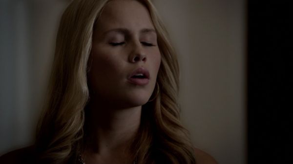 Click to view full size image
==============
Claire-Holt-as-Rebekah-Mikaelson-in-The-Originals-s01e01-0013.jpg Claire-Holt-as-Rebekah-Mikaelson-in-The-Originals-s01e01-0013.jpg