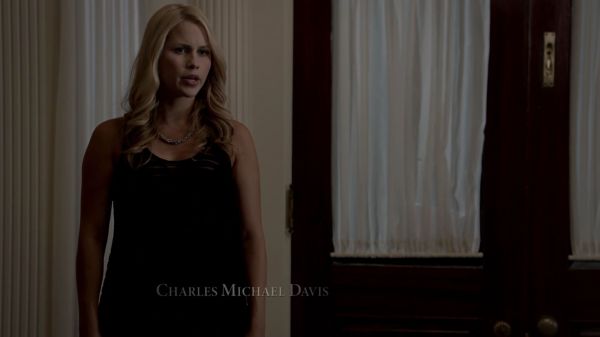 Click to view full size image
==============
Claire-Holt-as-Rebekah-Mikaelson-in-The-Originals-s01e01-0017.jpg Claire-Holt-as-Rebekah-Mikaelson-in-The-Originals-s01e01-0017.jpg