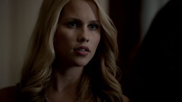 Claire-Holt-as-Rebekah-Mikaelson-in-The-Originals-s01e01-0030.jpg