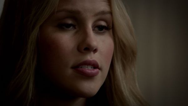 Claire-Holt-as-Rebekah-Mikaelson-in-The-Originals-s01e01-0045.jpg