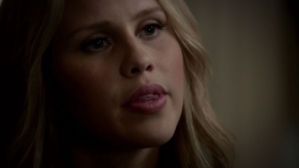Claire-Holt-as-Rebekah-Mikaelson-in-The-Originals-s01e01-0049.jpg