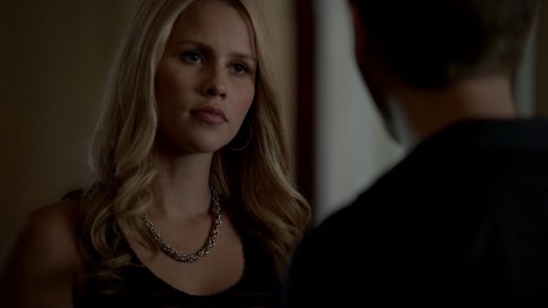 Claire-Holt-as-Rebekah-Mikaelson-in-The-Originals-s01e01-0053.jpg