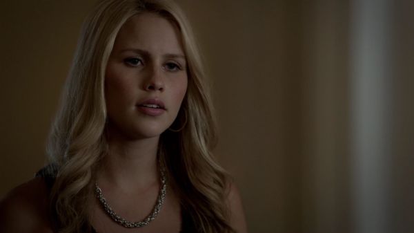 Claire-Holt-as-Rebekah-Mikaelson-in-The-Originals-s01e01-0061.jpg