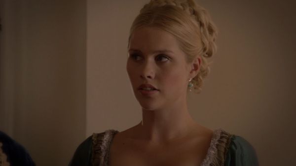 Claire-Holt-as-Rebekah-Mikaelson-in-The-Originals-s01e01-0083.jpg