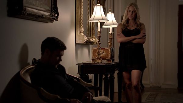 Claire-Holt-as-Rebekah-Mikaelson-in-The-Originals-s01e01-0094.jpg