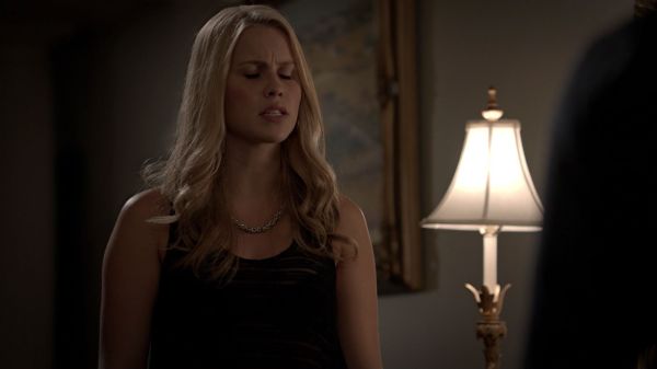 Claire-Holt-as-Rebekah-Mikaelson-in-The-Originals-s01e01-0100.jpg