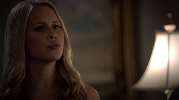 Claire-Holt-as-Rebekah-Mikaelson-in-The-Originals-s01e01-0102.jpg