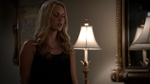 Click to view full size image
==============
Claire-Holt-as-Rebekah-Mikaelson-in-The-Originals-s01e01-0111.jpg Claire-Holt-as-Rebekah-Mikaelson-in-The-Originals-s01e01-0111.jpg