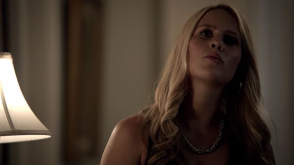Claire-Holt-as-Rebekah-Mikaelson-in-The-Originals-s01e01-0114.jpg