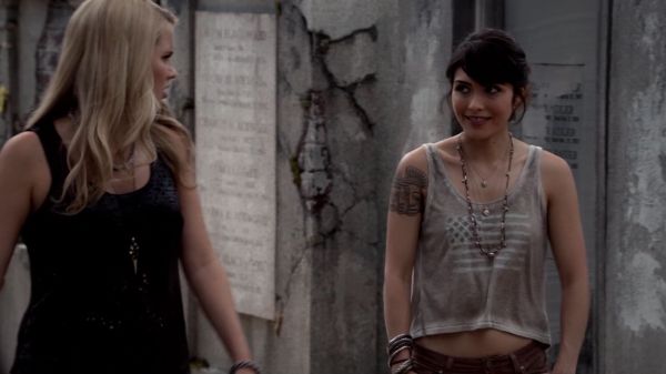 Claire-Holt-as-Rebekah-Mikaelson-in-The-Originals-s01e01-0162.jpg