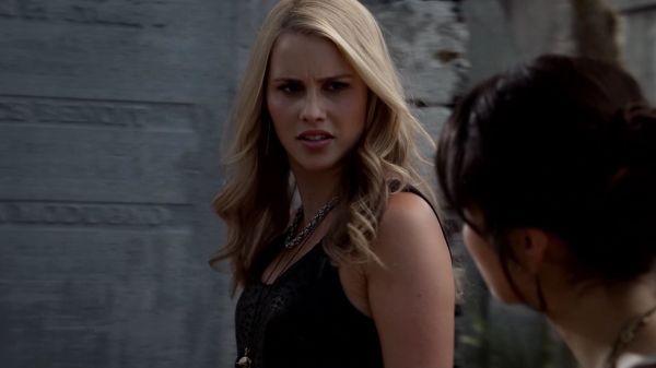 Click to view full size image
==============
Claire-Holt-as-Rebekah-Mikaelson-in-The-Originals-s01e01-0164.jpg Claire-Holt-as-Rebekah-Mikaelson-in-The-Originals-s01e01-0164.jpg