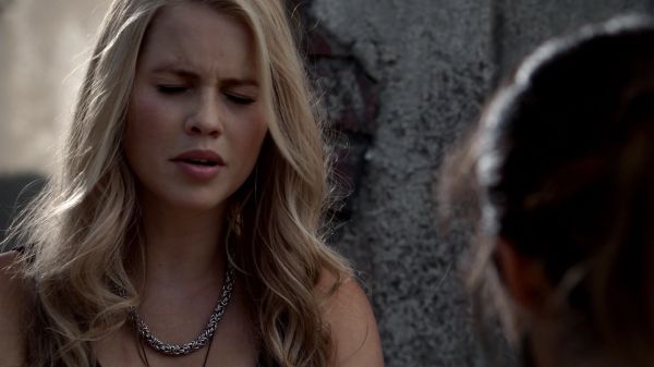 Claire-Holt-as-Rebekah-Mikaelson-in-The-Originals-s01e01-0169.jpg
