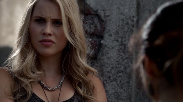 Claire-Holt-as-Rebekah-Mikaelson-in-The-Originals-s01e01-0177.jpg