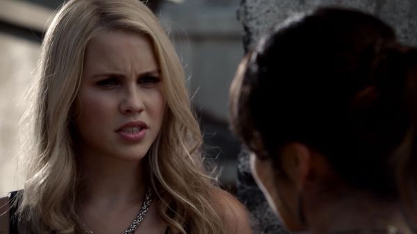 Claire-Holt-as-Rebekah-Mikaelson-in-The-Originals-s01e01-0193.jpg