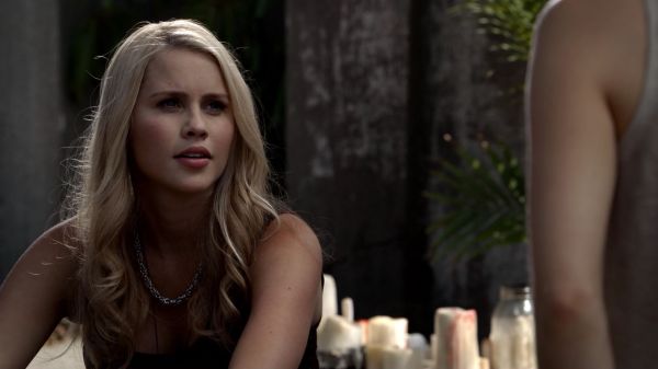 Claire-Holt-as-Rebekah-Mikaelson-in-The-Originals-s01e01-0199.jpg