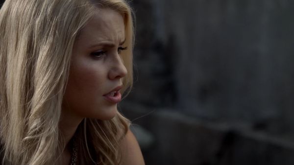 Claire-Holt-as-Rebekah-Mikaelson-in-The-Originals-s01e01-0207.jpg