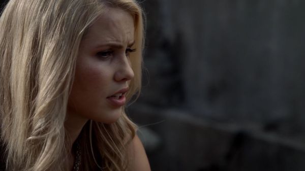 Claire-Holt-as-Rebekah-Mikaelson-in-The-Originals-s01e01-0208.jpg