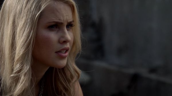 Click to view full size image
==============
Claire-Holt-as-Rebekah-Mikaelson-in-The-Originals-s01e01-0211.jpg Claire-Holt-as-Rebekah-Mikaelson-in-The-Originals-s01e01-0211.jpg
