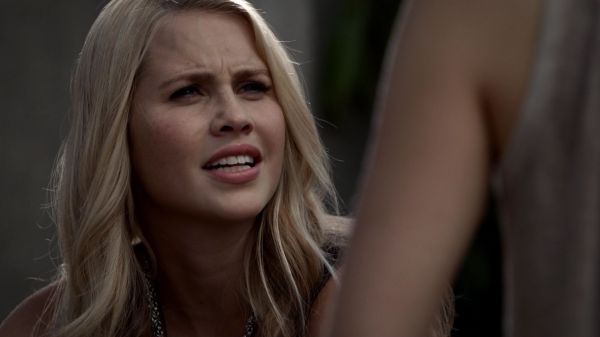 Claire-Holt-as-Rebekah-Mikaelson-in-The-Originals-s01e01-0222.jpg