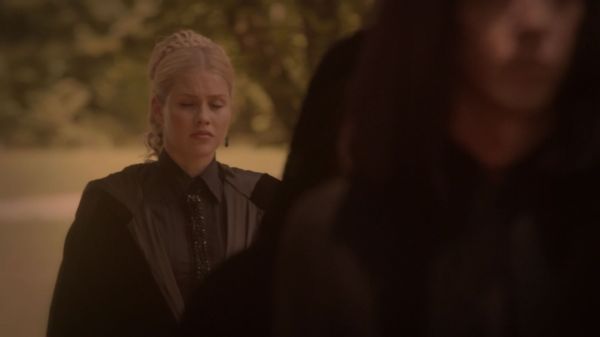 Claire-Holt-as-Rebekah-Mikaelson-in-The-Originals-s01e01-0226.jpg