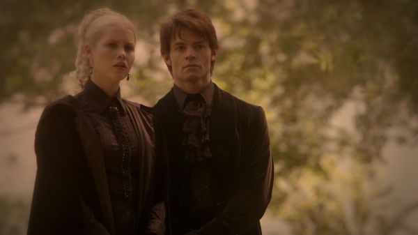 Claire-Holt-as-Rebekah-Mikaelson-in-The-Originals-s01e01-0229.jpg