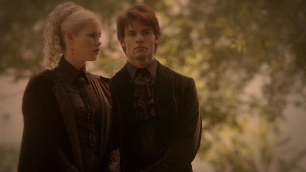 Claire-Holt-as-Rebekah-Mikaelson-in-The-Originals-s01e01-0230.jpg