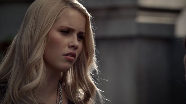 Claire-Holt-as-Rebekah-Mikaelson-in-The-Originals-s01e01-0246.jpg