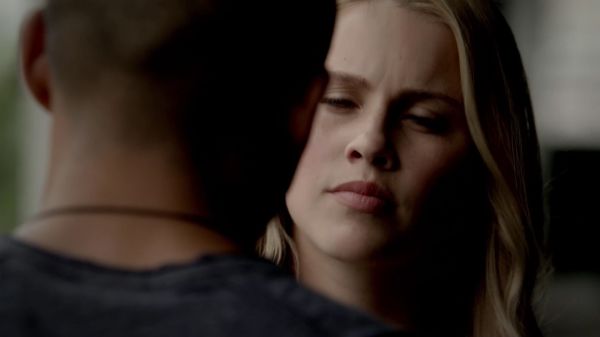 Click to view full size image
==============
Claire-Holt-as-Rebekah-Mikaelson-in-The-Originals-s01e01-0286.jpg Claire-Holt-as-Rebekah-Mikaelson-in-The-Originals-s01e01-0286.jpg