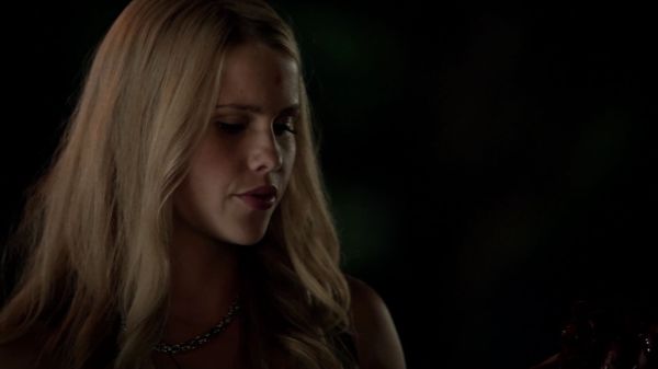 Click to view full size image
==============
Claire-Holt-as-Rebekah-Mikaelson-in-The-Originals-s01e01-0301.jpg Claire-Holt-as-Rebekah-Mikaelson-in-The-Originals-s01e01-0301.jpg