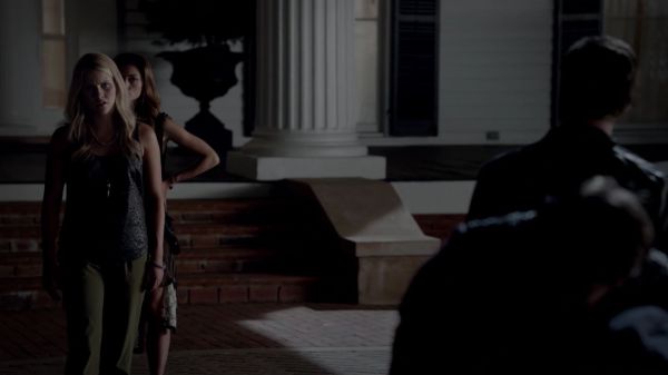 Claire-Holt-as-Rebekah-Mikaelson-in-The-Originals-s01e01-0303.jpg