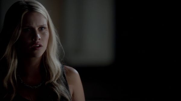 Claire-Holt-as-Rebekah-Mikaelson-in-The-Originals-s01e01-0307.jpg