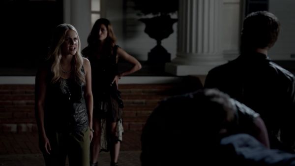 Claire-Holt-as-Rebekah-Mikaelson-in-The-Originals-s01e01-0311.jpg