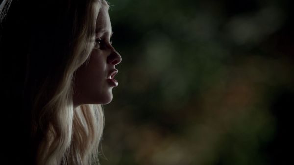 Click to view full size image
==============
Claire-Holt-as-Rebekah-Mikaelson-in-The-Originals-s01e01-0315.jpg Claire-Holt-as-Rebekah-Mikaelson-in-The-Originals-s01e01-0315.jpg