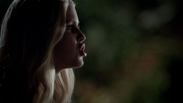 Claire-Holt-as-Rebekah-Mikaelson-in-The-Originals-s01e01-0316.jpg