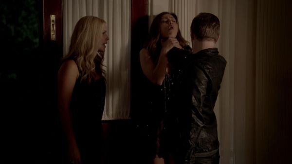 Claire-Holt-as-Rebekah-Mikaelson-in-The-Originals-s01e01-0338.jpg