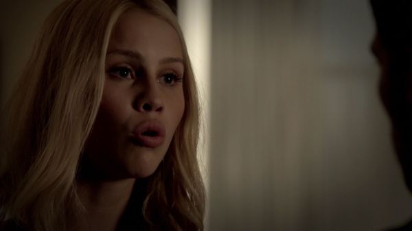 Click to view full size image
==============
Claire-Holt-as-Rebekah-Mikaelson-in-The-Originals-s01e01-0353.jpg Claire-Holt-as-Rebekah-Mikaelson-in-The-Originals-s01e01-0353.jpg
