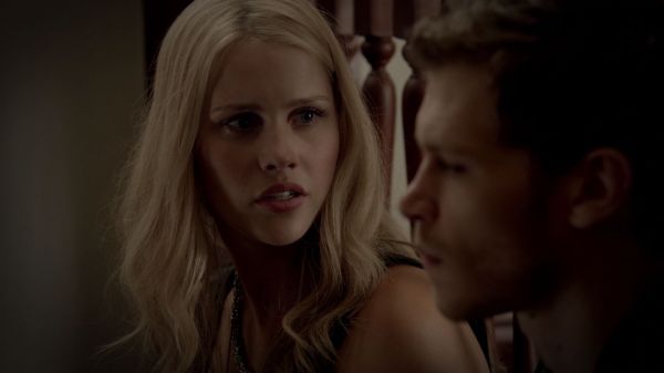 Claire-Holt-as-Rebekah-Mikaelson-in-The-Originals-s01e01-0365.jpg