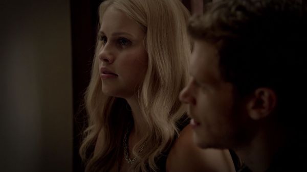 Click to view full size image
==============
Claire-Holt-as-Rebekah-Mikaelson-in-The-Originals-s01e01-0374.jpg Claire-Holt-as-Rebekah-Mikaelson-in-The-Originals-s01e01-0374.jpg