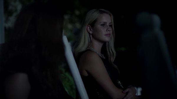 Claire-Holt-as-Rebekah-Mikaelson-in-The-Originals-s01e01-0408.jpg