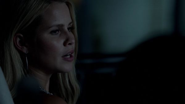 Click to view full size image
==============
Claire-Holt-as-Rebekah-Mikaelson-in-The-Originals-s01e01-0424.jpg Claire-Holt-as-Rebekah-Mikaelson-in-The-Originals-s01e01-0424.jpg
