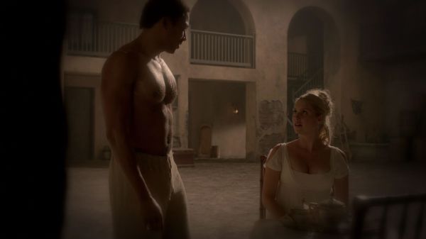 Claire-Holt-as-Rebekah-Mikaelson-in-The-Originals-s01e01-0448.jpg