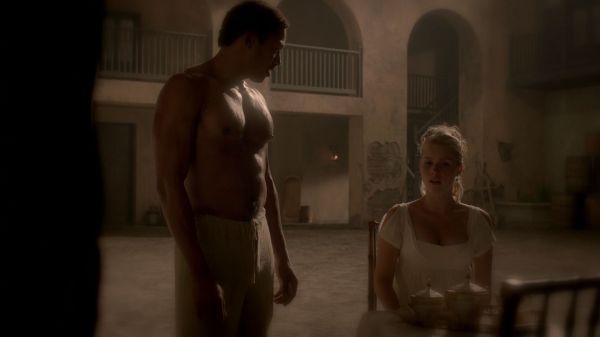 Claire-Holt-as-Rebekah-Mikaelson-in-The-Originals-s01e01-0449.jpg