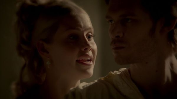 Click to view full size image
==============
Claire-Holt-as-Rebekah-Mikaelson-in-The-Originals-s01e01-0464.jpg Claire-Holt-as-Rebekah-Mikaelson-in-The-Originals-s01e01-0464.jpg