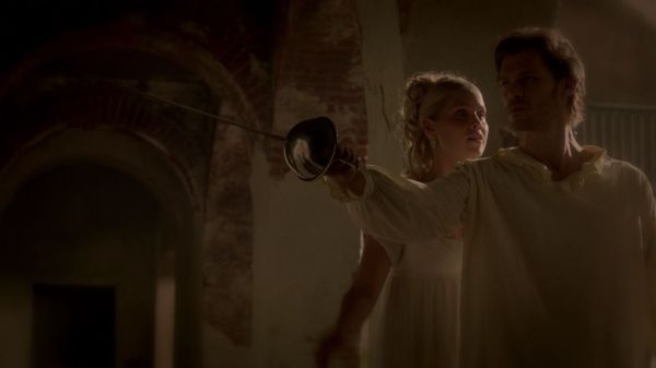 Claire-Holt-as-Rebekah-Mikaelson-in-The-Originals-s01e01-0467.jpg