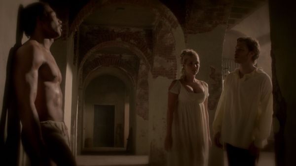 Click to view full size image
==============
Claire-Holt-as-Rebekah-Mikaelson-in-The-Originals-s01e01-0472.jpg Claire-Holt-as-Rebekah-Mikaelson-in-The-Originals-s01e01-0472.jpg